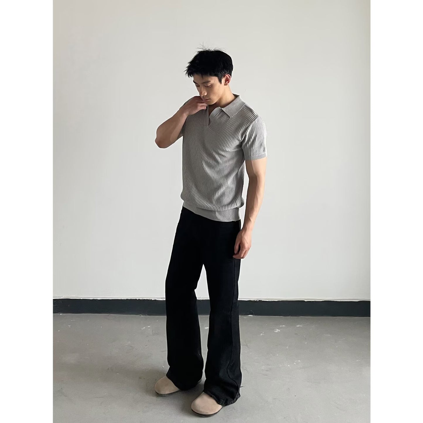 V-neck Slim-fit Lapel-striped Short-sleeve Knit